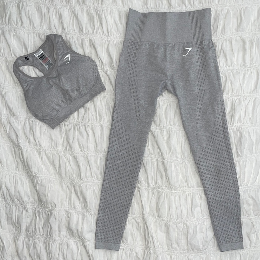 USED WITH TAGS Gymshark OG Vital Seamless Grey Sports Bra & Leggings Extra Small